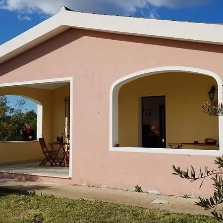 Villa La Solidea - Con Giardino A Pochi Passi Da Cala Ginepro