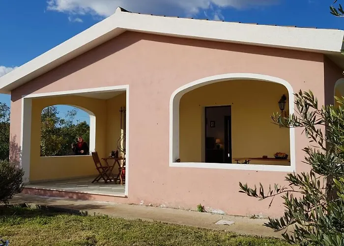 Villa La Solidea - Con Giardino A Pochi Passi Da Cala Ginepro